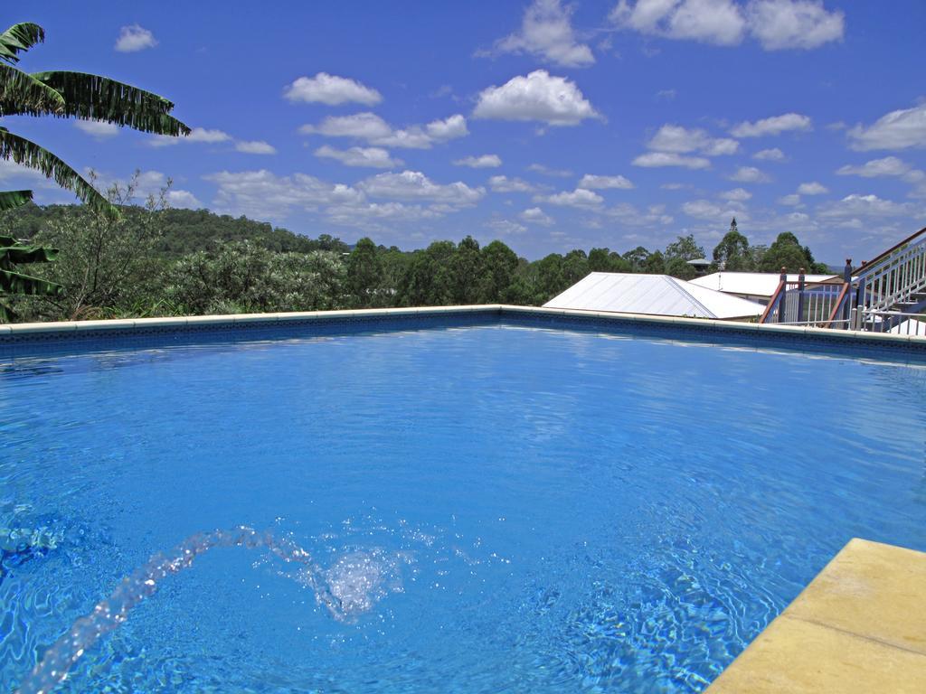 Jacaranda Creek Farmstay And B&B Sunshine Coast Exterior photo